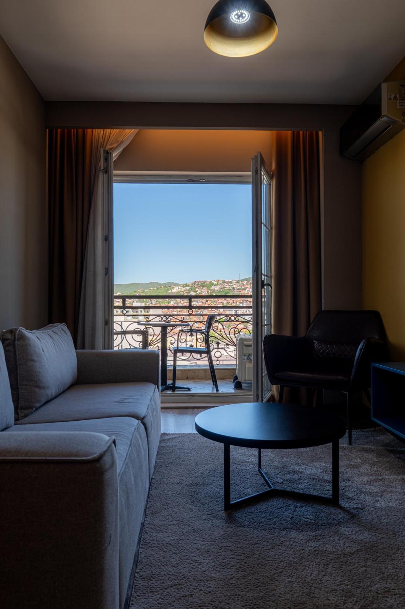 Downtown Apartments Pristina Kültér fotó
